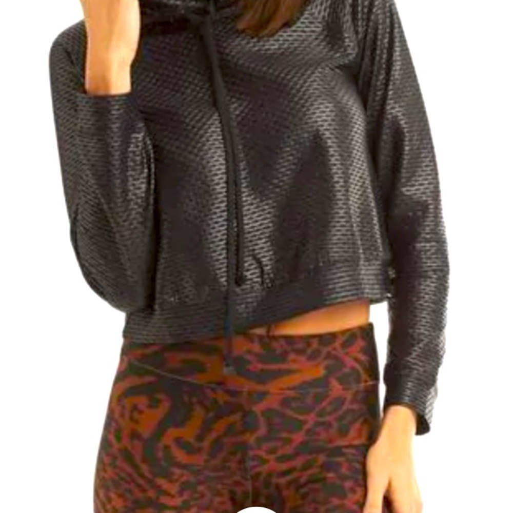 Koral black crop pullover